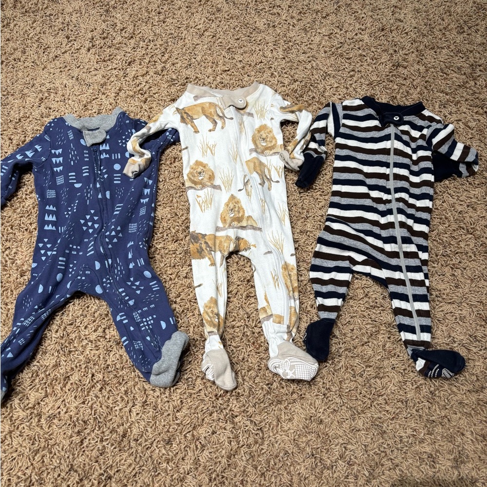HONEST Company and Burtsbees onesies Kids One Piece Set - Blue, White, and Black